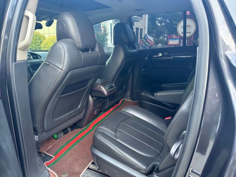 济宁17年别克昂科雷5