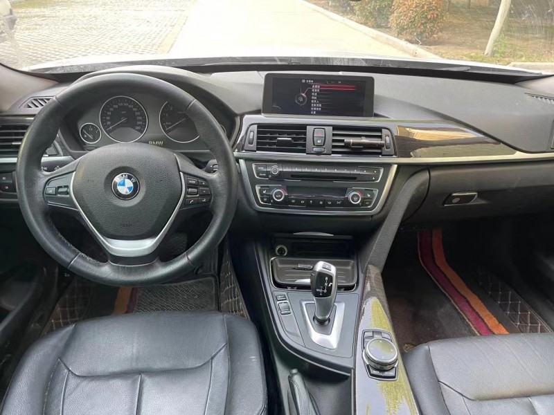 济宁15年宝马3系8