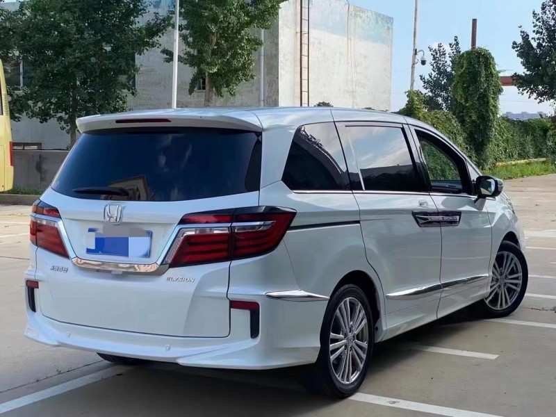 济宁16年本田艾力绅3