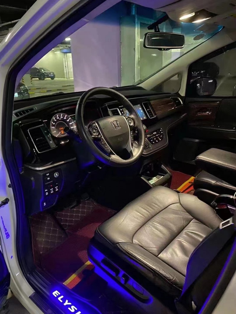 济宁16年本田艾力绅4