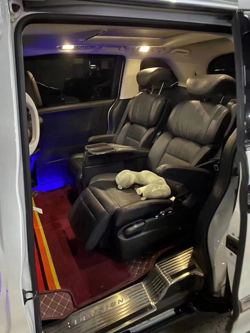 济宁16年本田艾力绅5