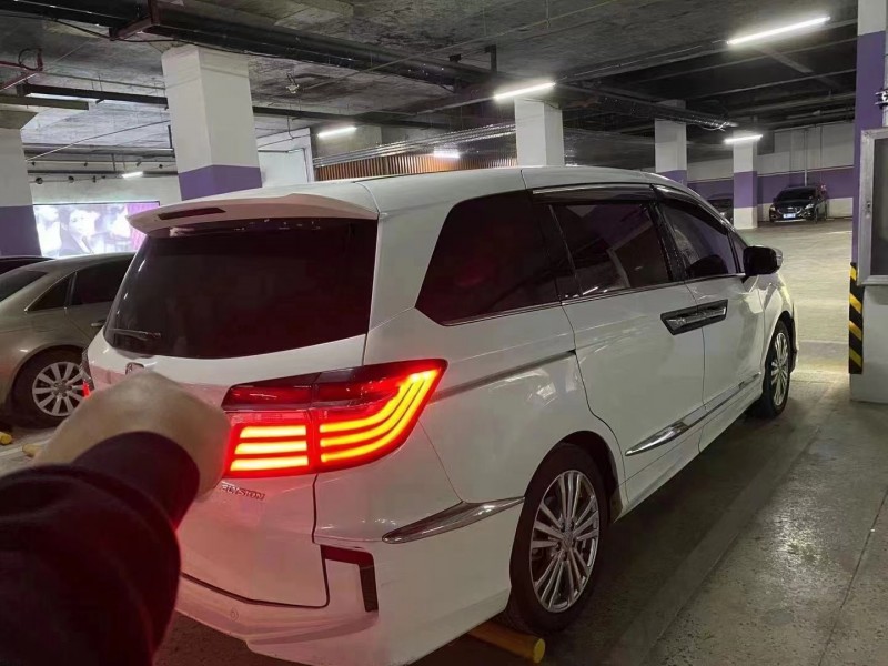 济宁16年本田艾力绅7