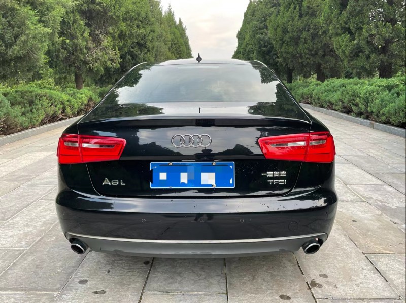 济宁15年奥迪A6L9