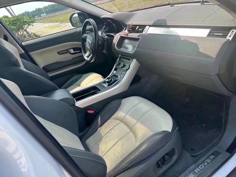 珠海18年路虎极光3