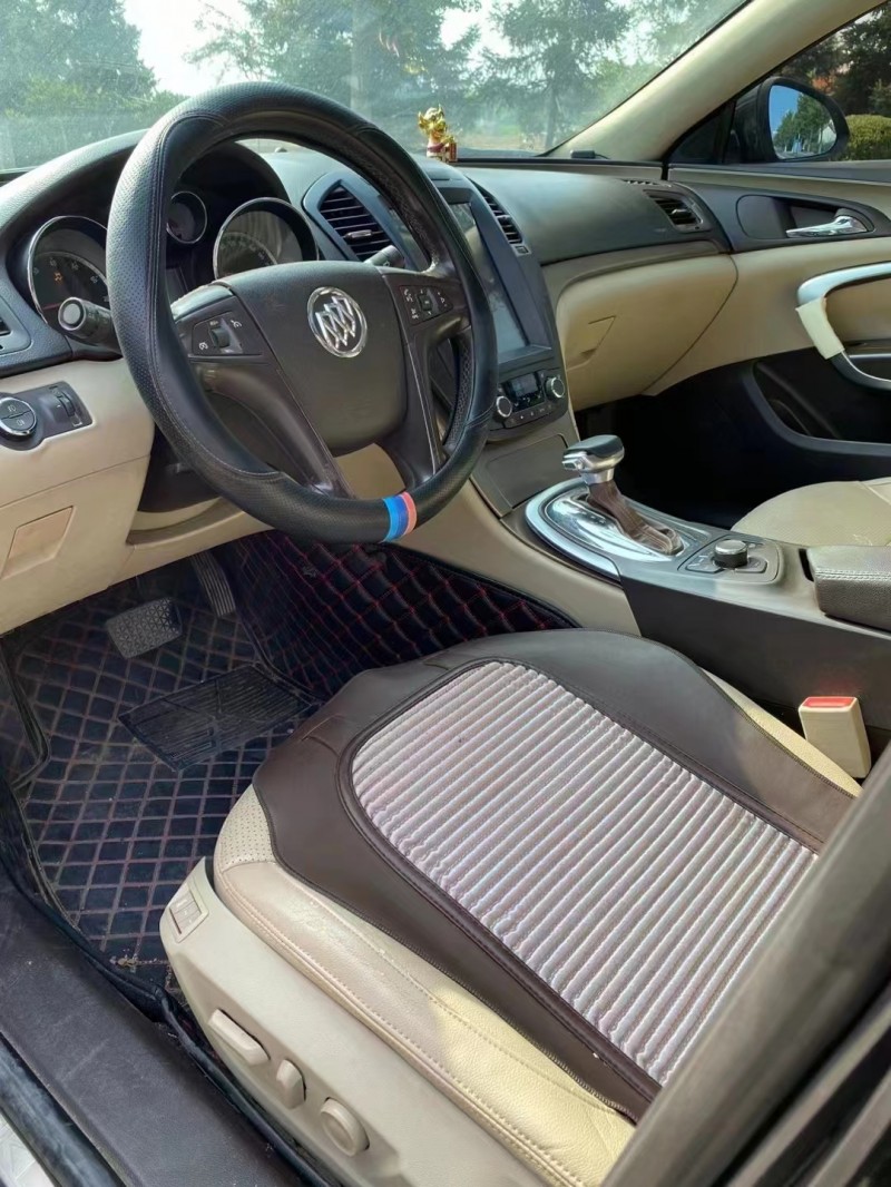 济宁11年别克君威6