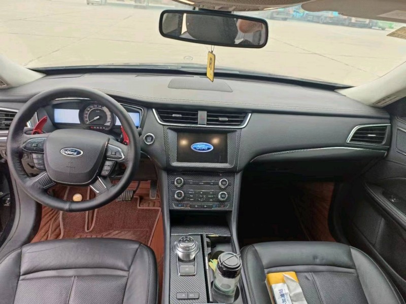 邢台17年福特金牛座6