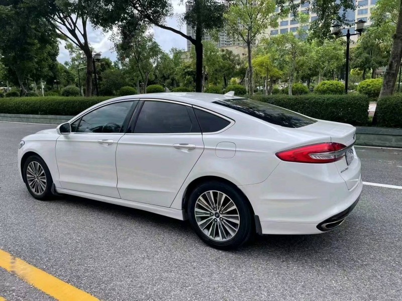 珠海18年福特蒙迪欧7