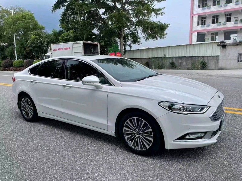 珠海18年福特蒙迪欧9