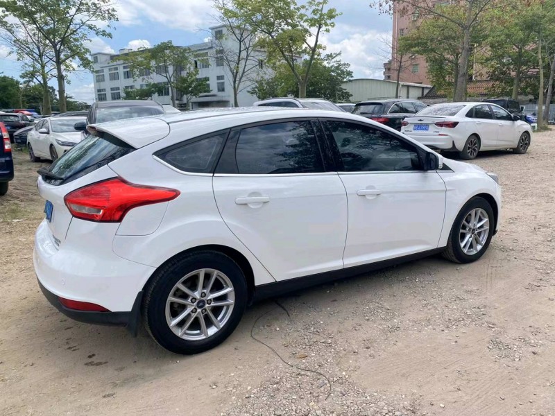 广州17年福特福克斯3