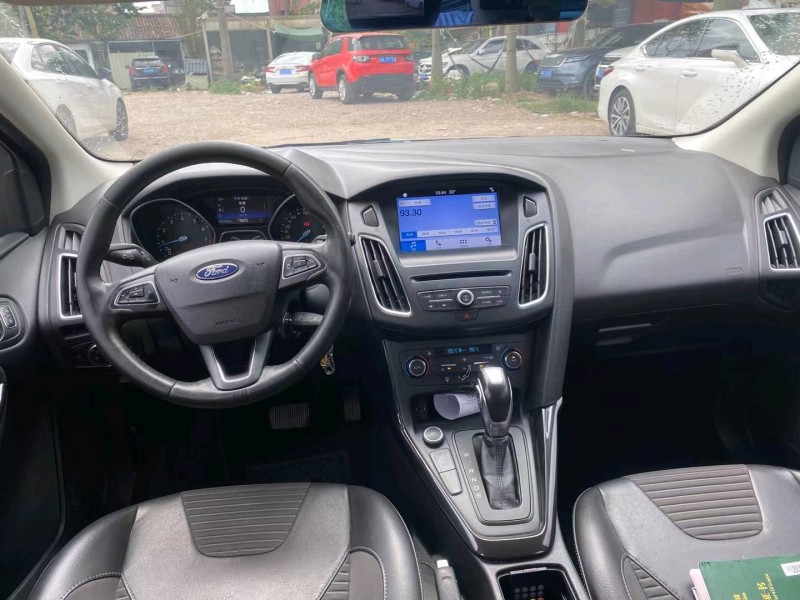 广州17年福特福克斯5