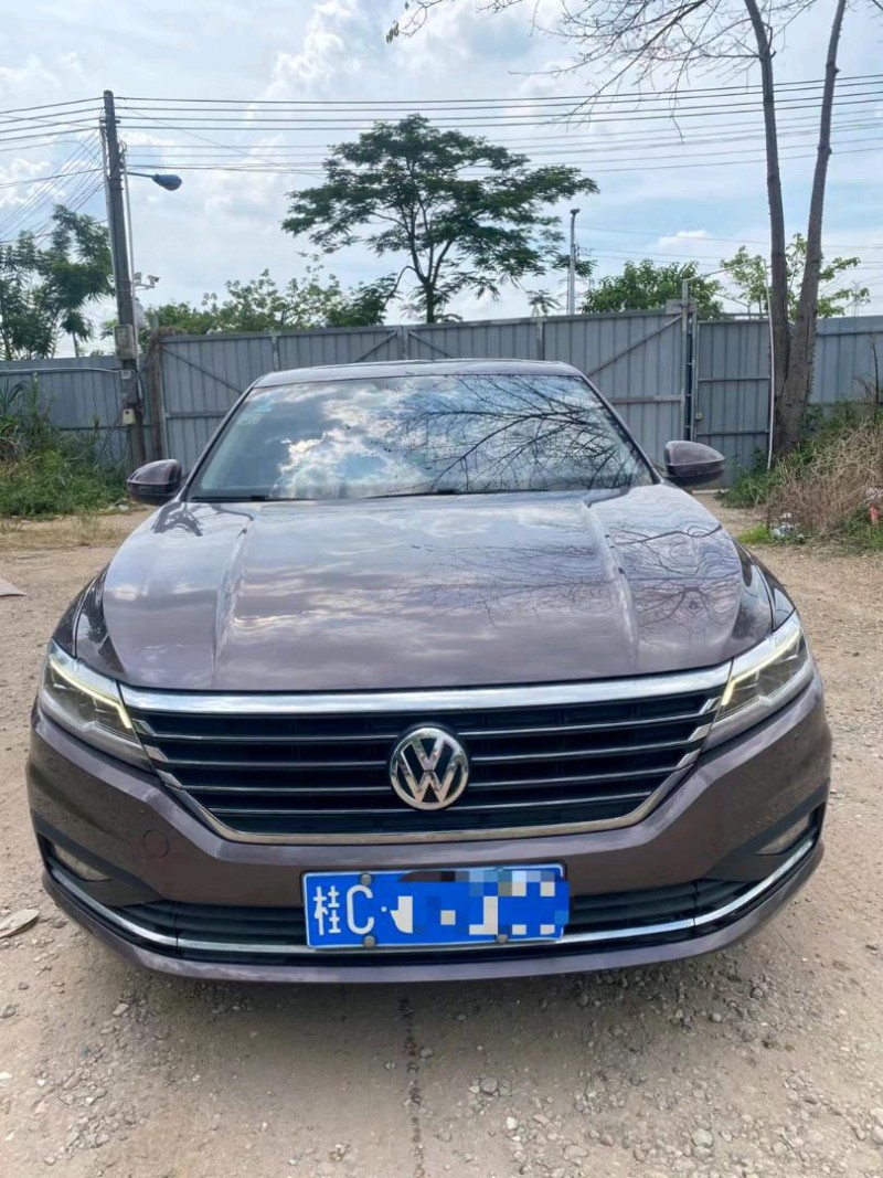 广州19年大众朗逸1