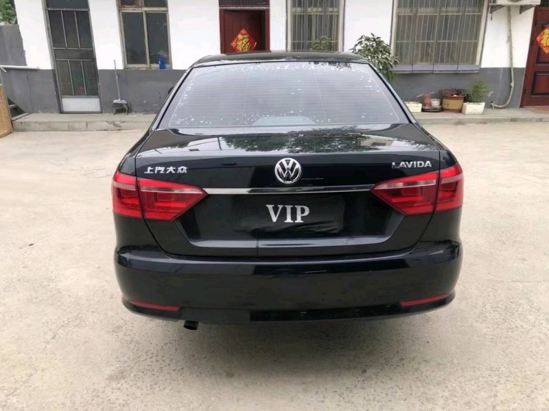 济宁18年大众朗逸9