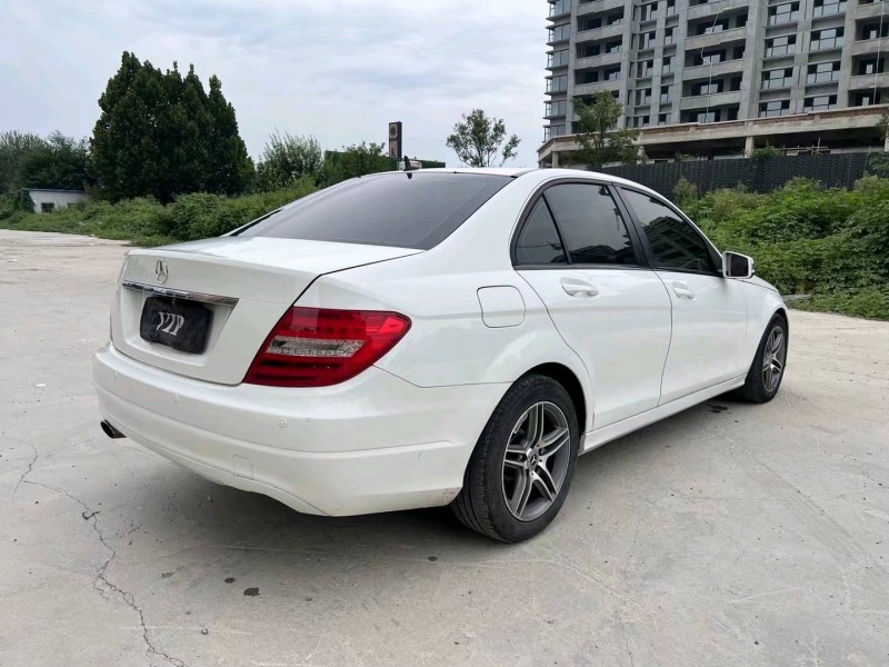 济宁13年奔驰C8