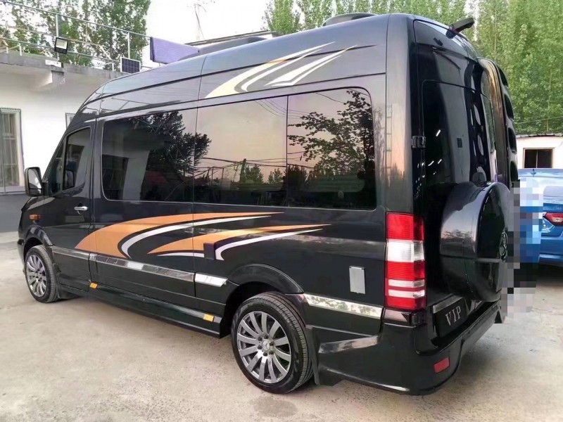 济宁14年奔驰斯宾特5