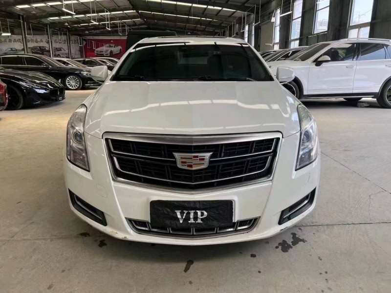 济宁16年凯迪拉克XTS1