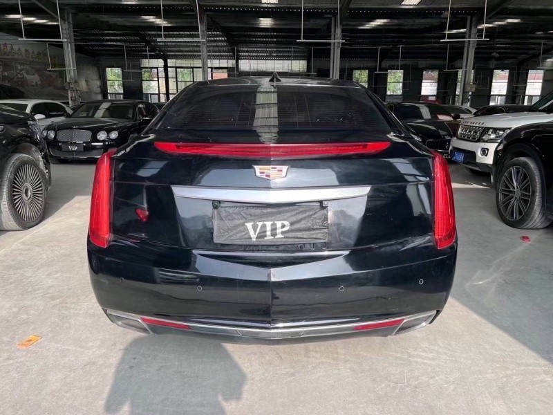 济宁17年凯迪拉克XTS9