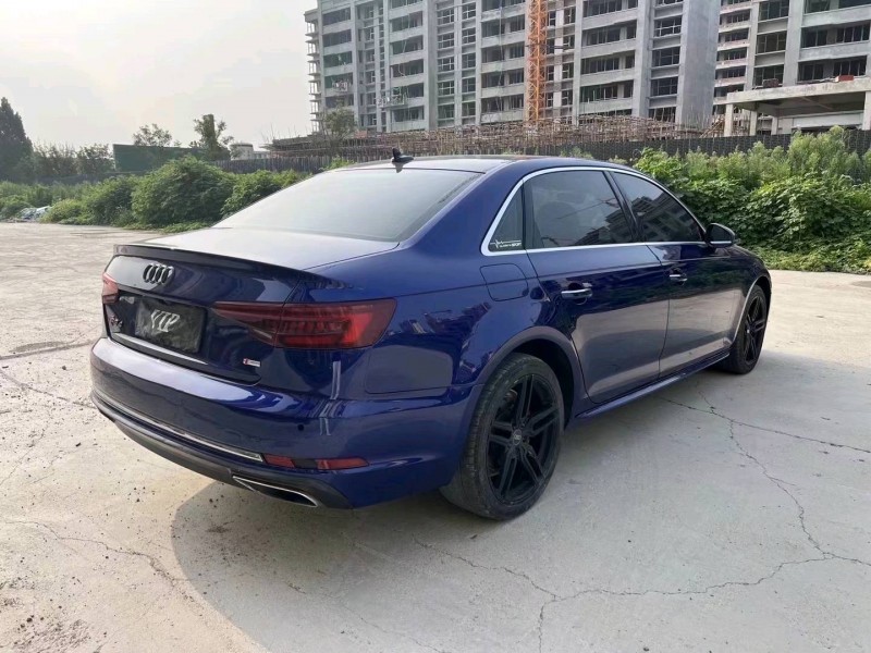 济宁19年奥迪A4L7