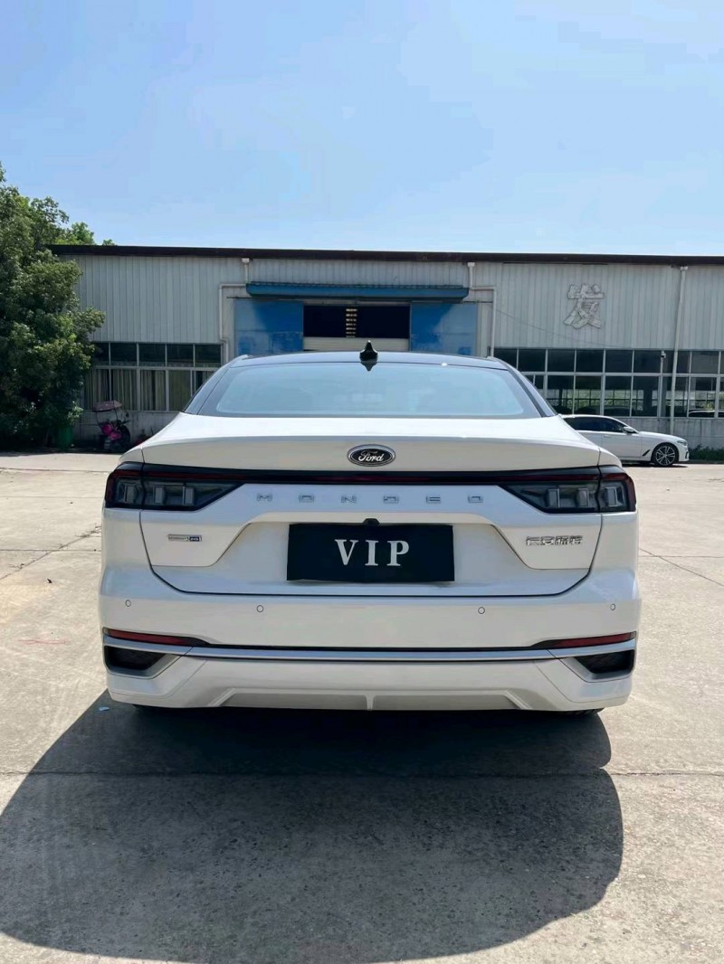 襄阳22年福特蒙迪欧9