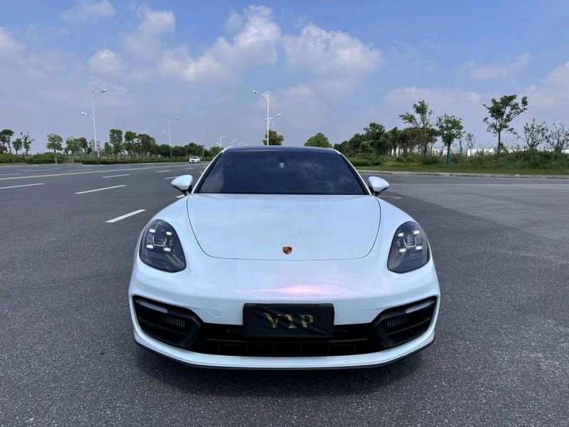 盐城22年保时捷帕拉梅拉1
