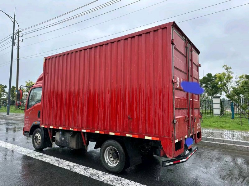 鹽城21年卡車系列重汽豪沃8