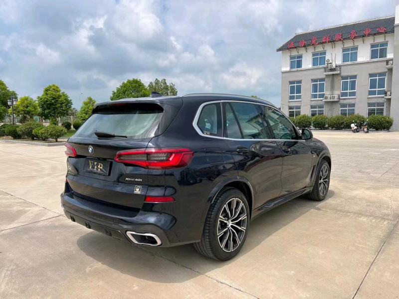 盐城19年宝马X58