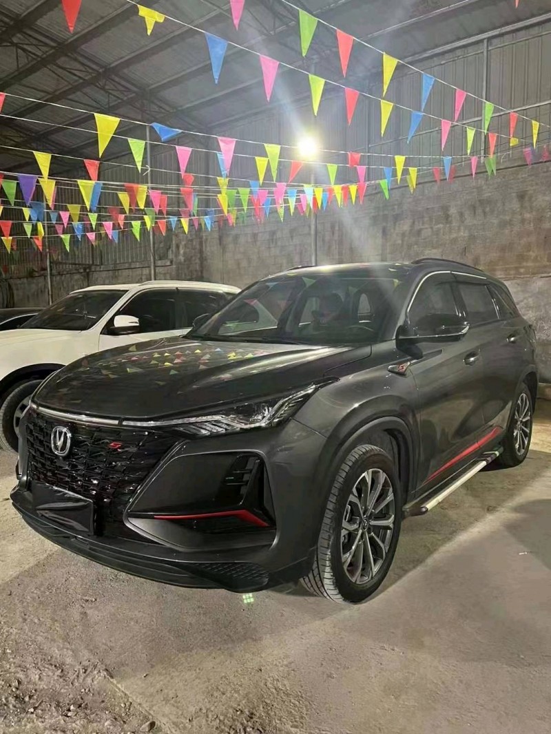 重庆21年长安汽车CS755