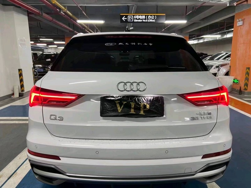 重庆22年奥迪Q38