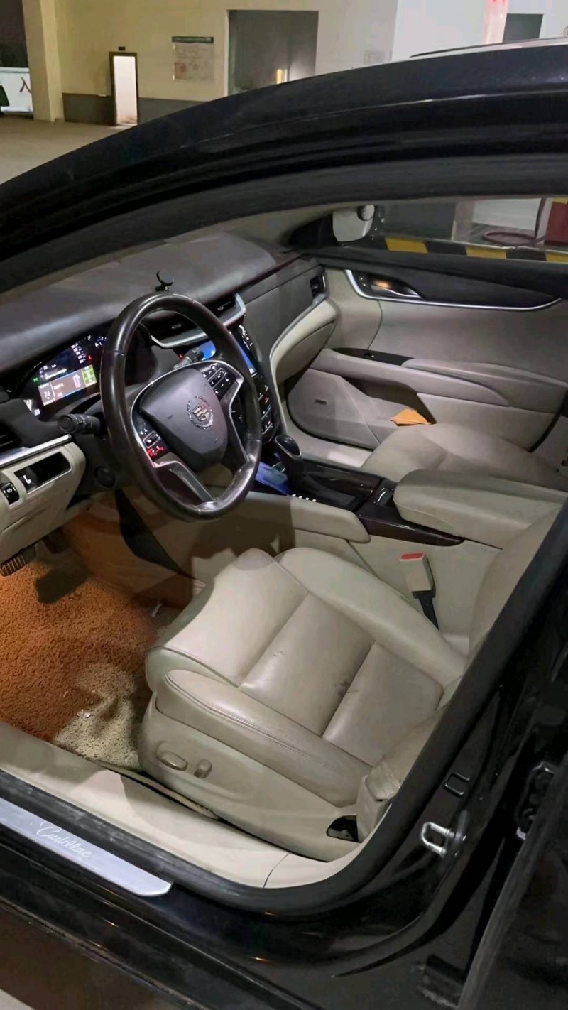济南15年凯迪拉克XTS4