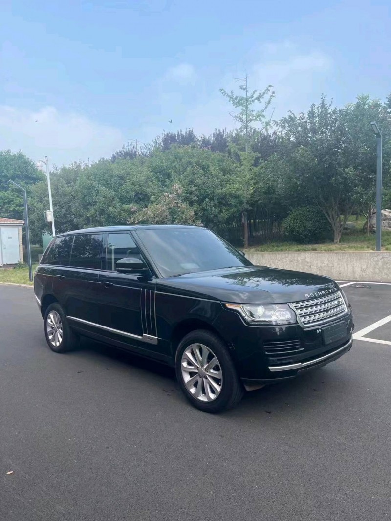 济南17年路虎揽胜行政2