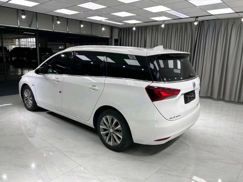 东营22年别克GL66