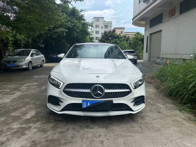 广州19年奔驰A1
