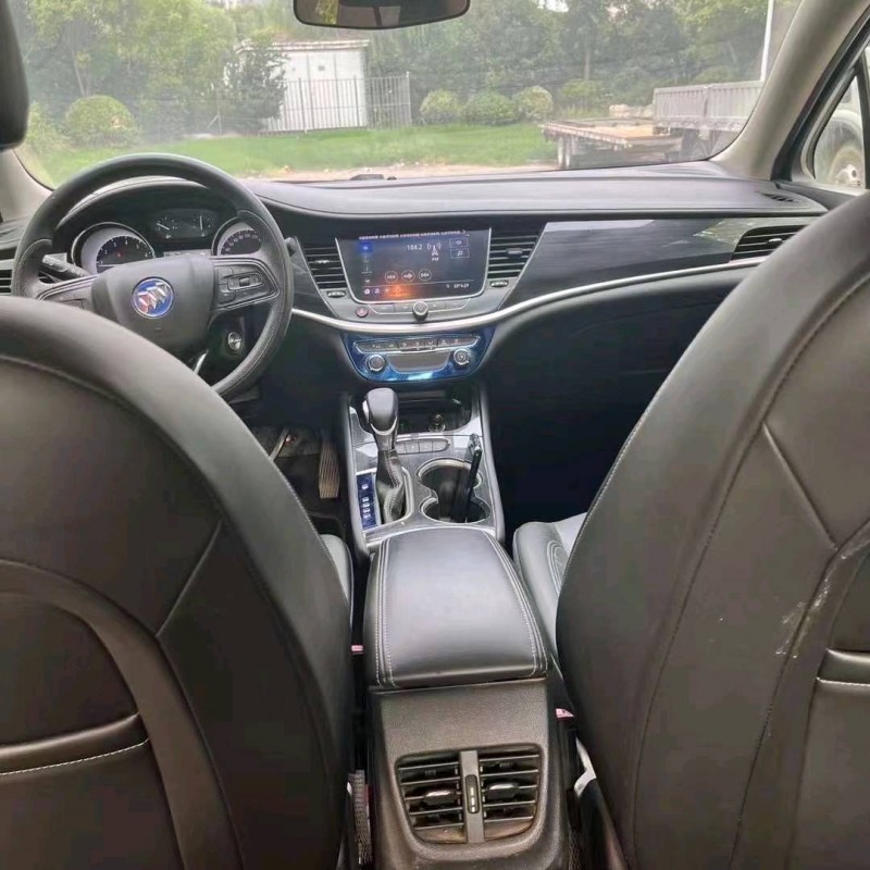 枣庄20年别克威朗5