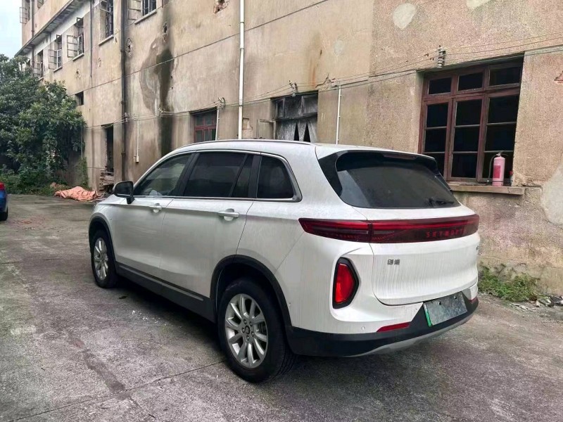嘉興23年創維EV63