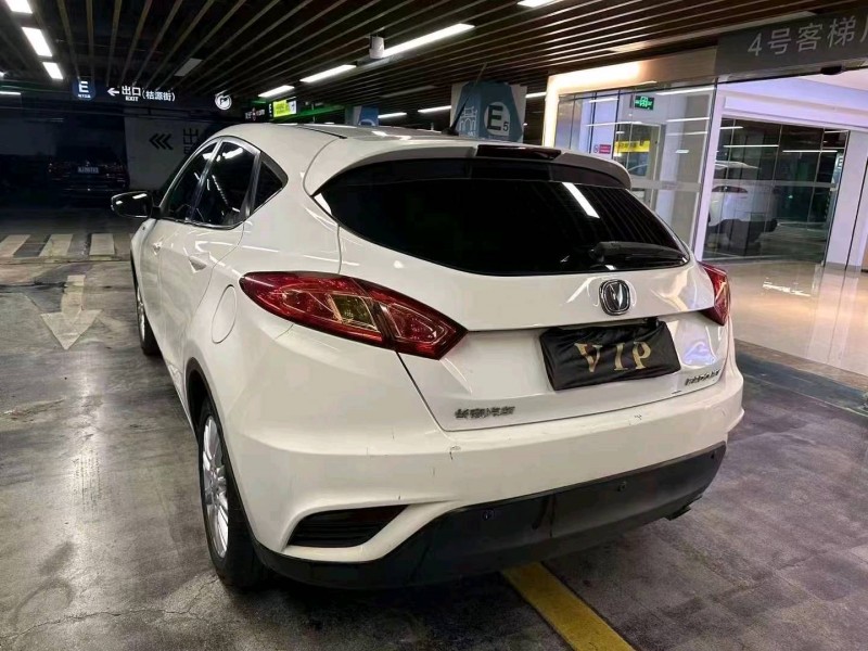 嘉兴14年长安汽车逸动6