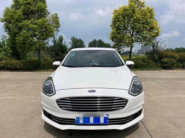 盐城19年福特福睿斯1