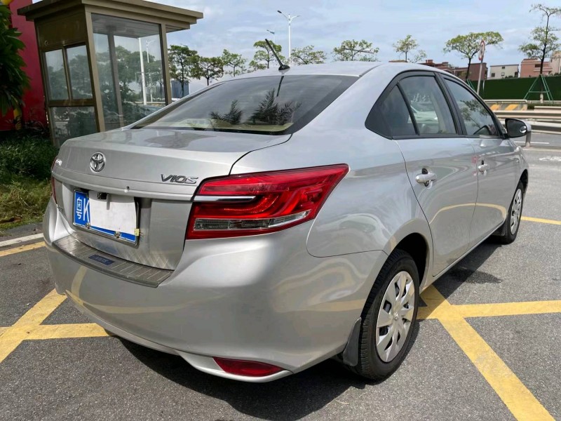 佛山19年丰田威驰4