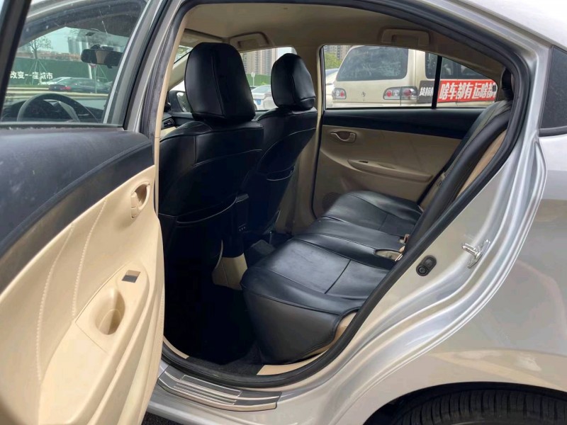 佛山19年丰田威驰7