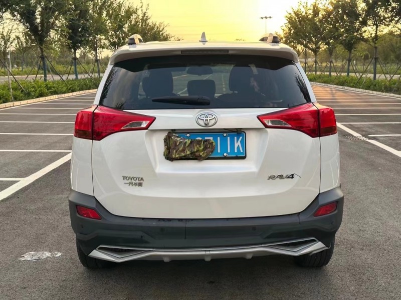 徐州15年丰田RAV4荣放9