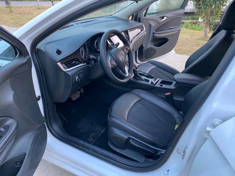 徐州19年别克威朗3