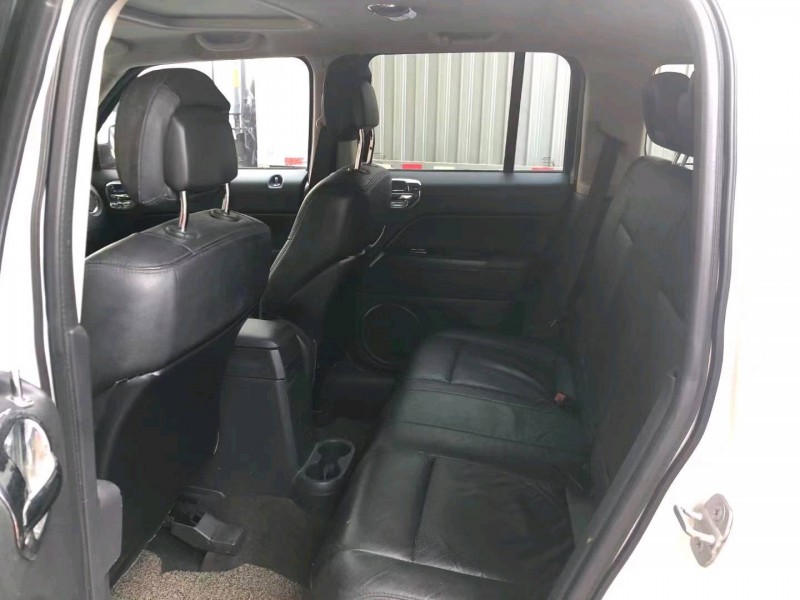 枣庄14年Jeep自由客5