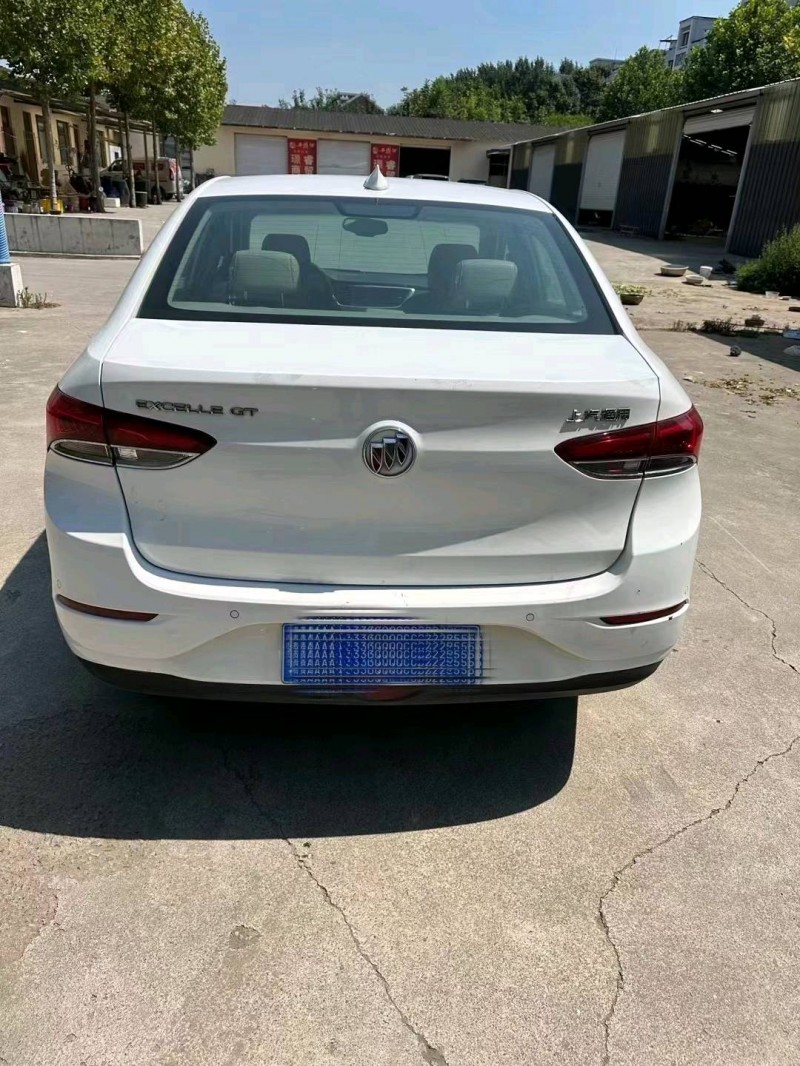 东营19年别克英朗5