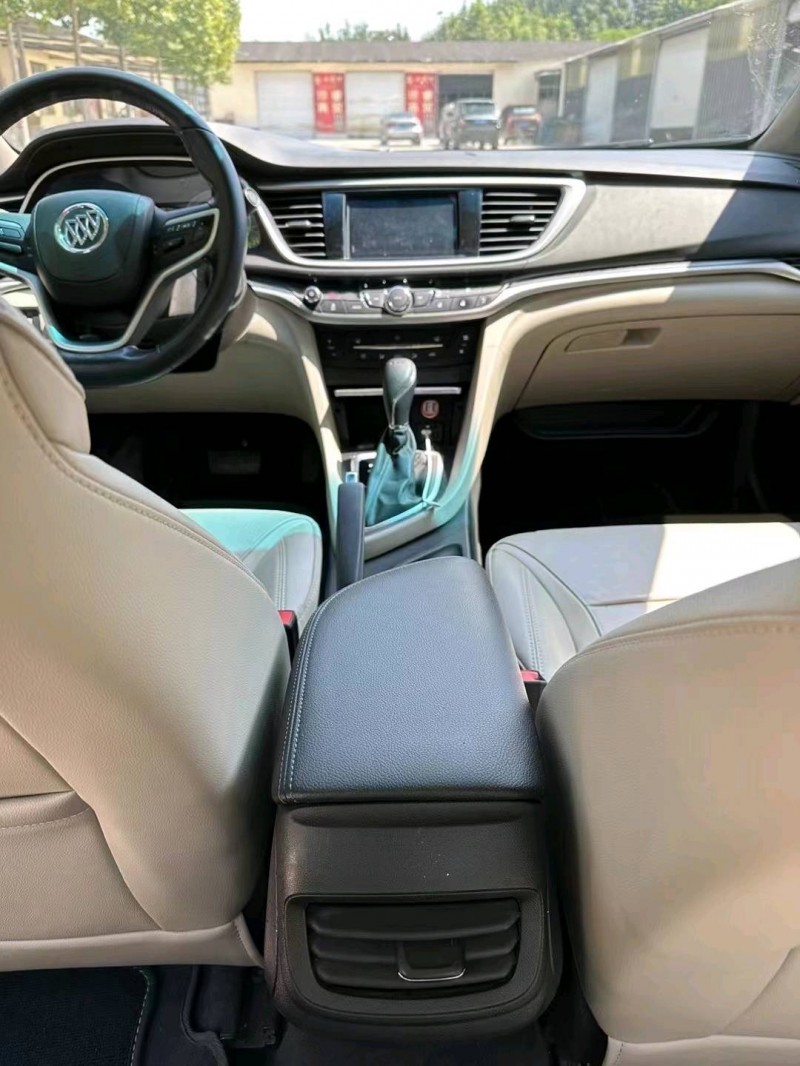 东营19年别克英朗8