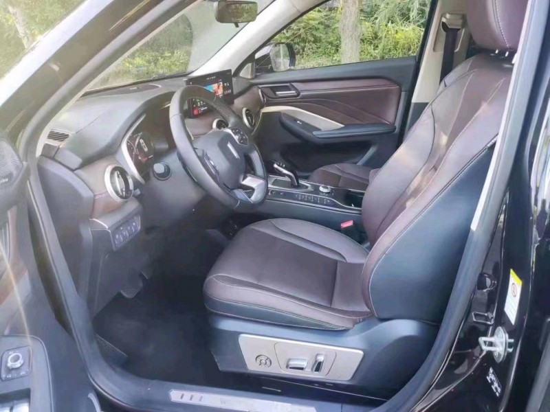 珠海20年长城汽车WEY VV63