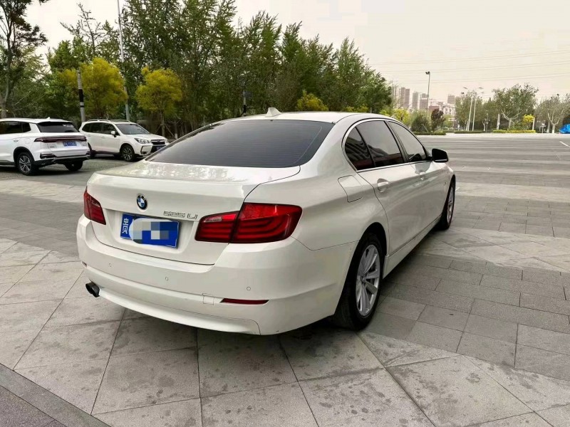 廊坊13年宝马5系4
