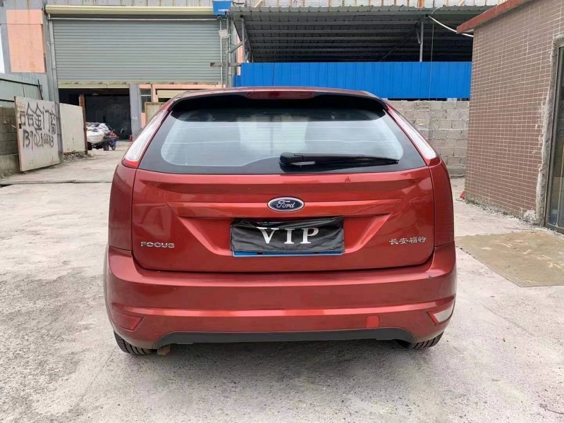 珠海15年福特福克斯6