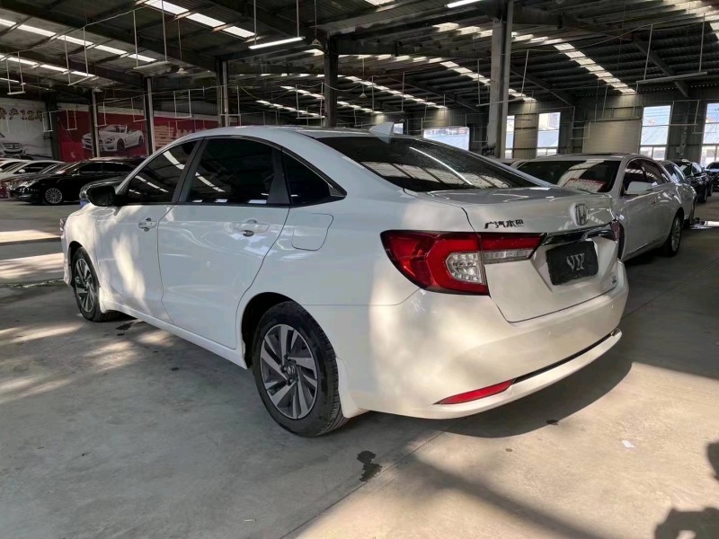 济宁19年本田凌派8