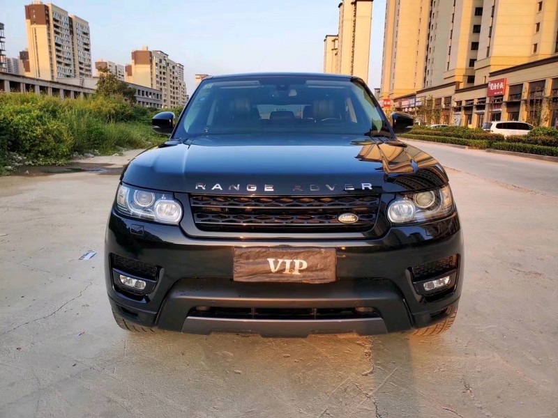 济宁16年路虎揽胜运动1