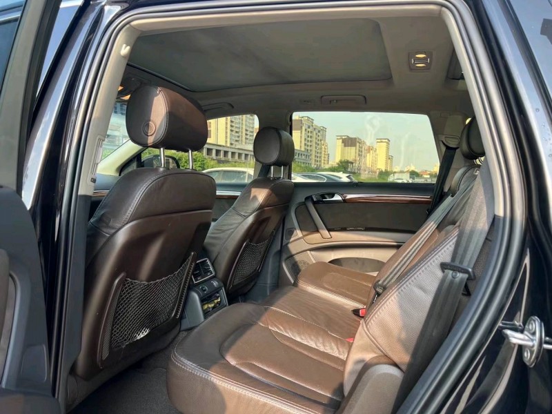 济宁14年奥迪Q76