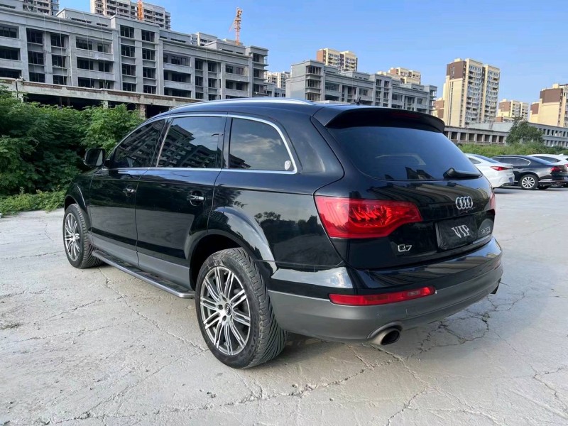 济宁14年奥迪Q78