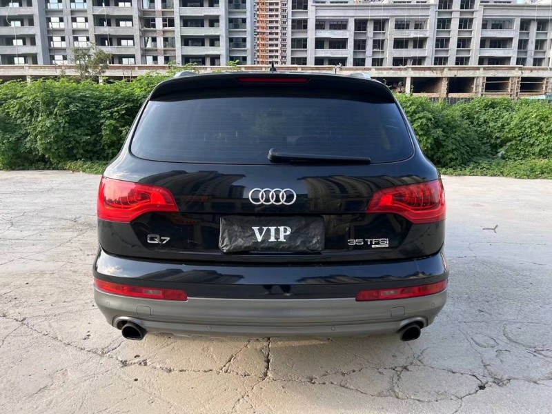 济宁14年奥迪Q79